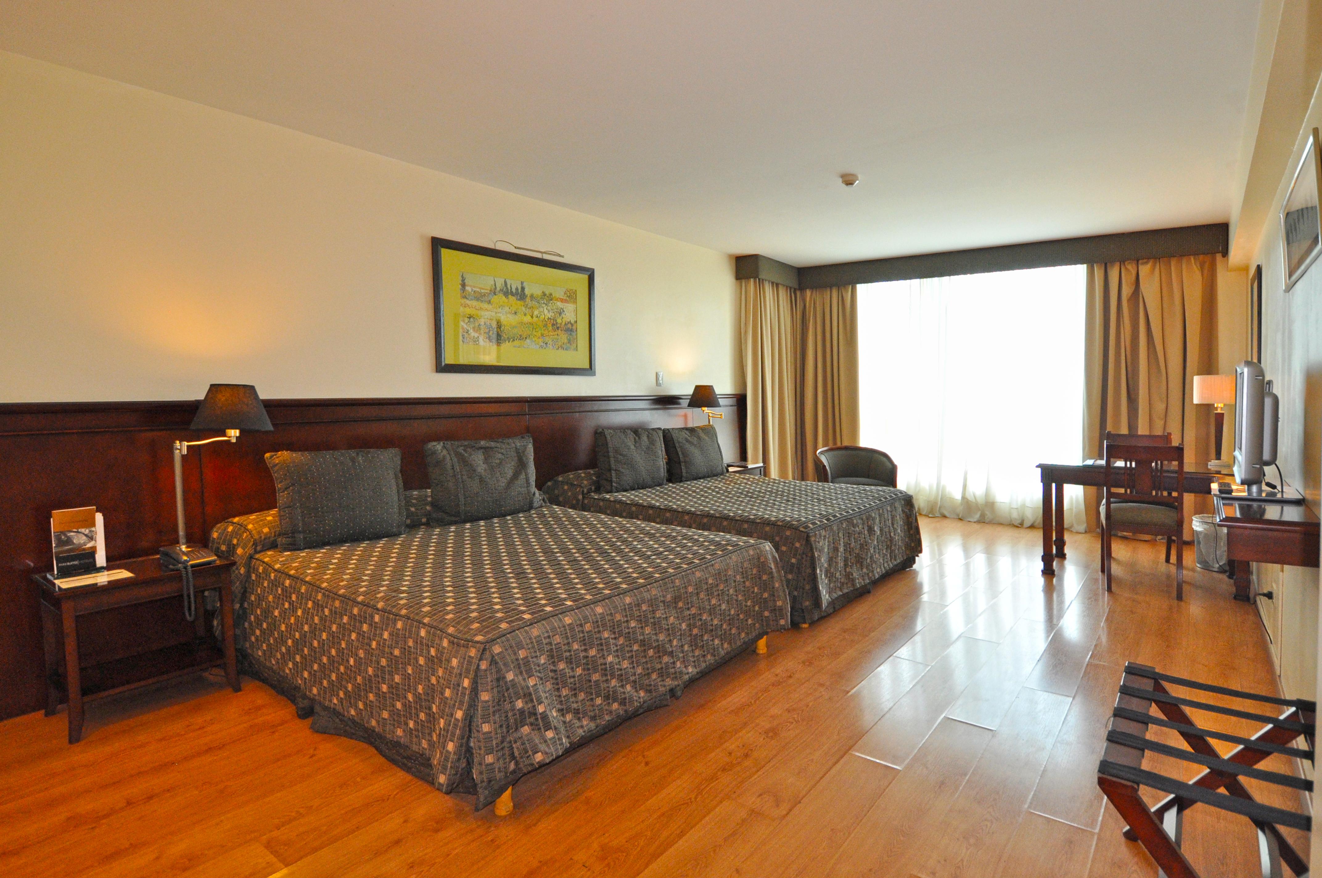 Amerian Executive Mendoza Hotel Exterior photo