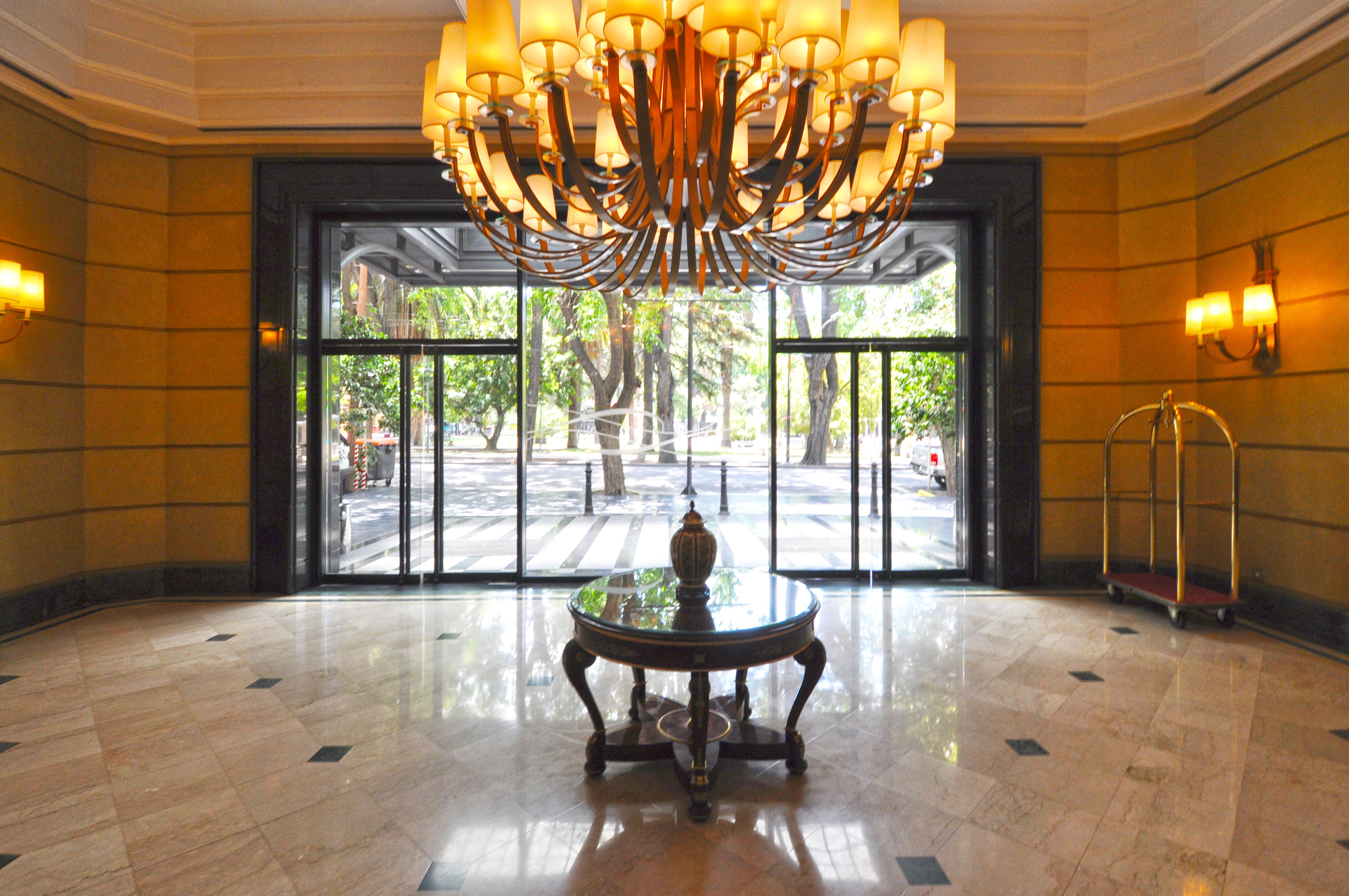 Amerian Executive Mendoza Hotel Exterior photo