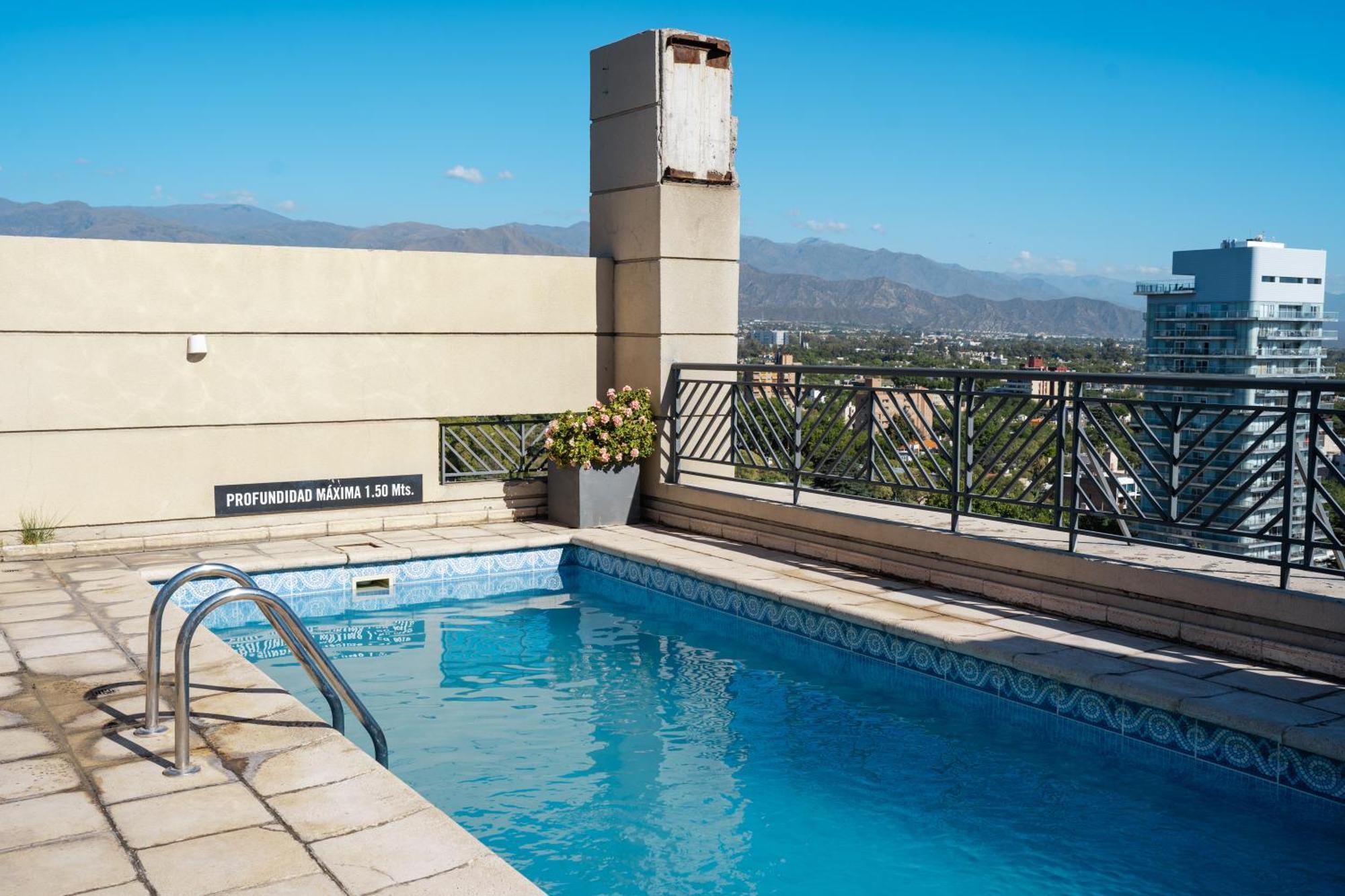 Amerian Executive Mendoza Hotel Exterior photo