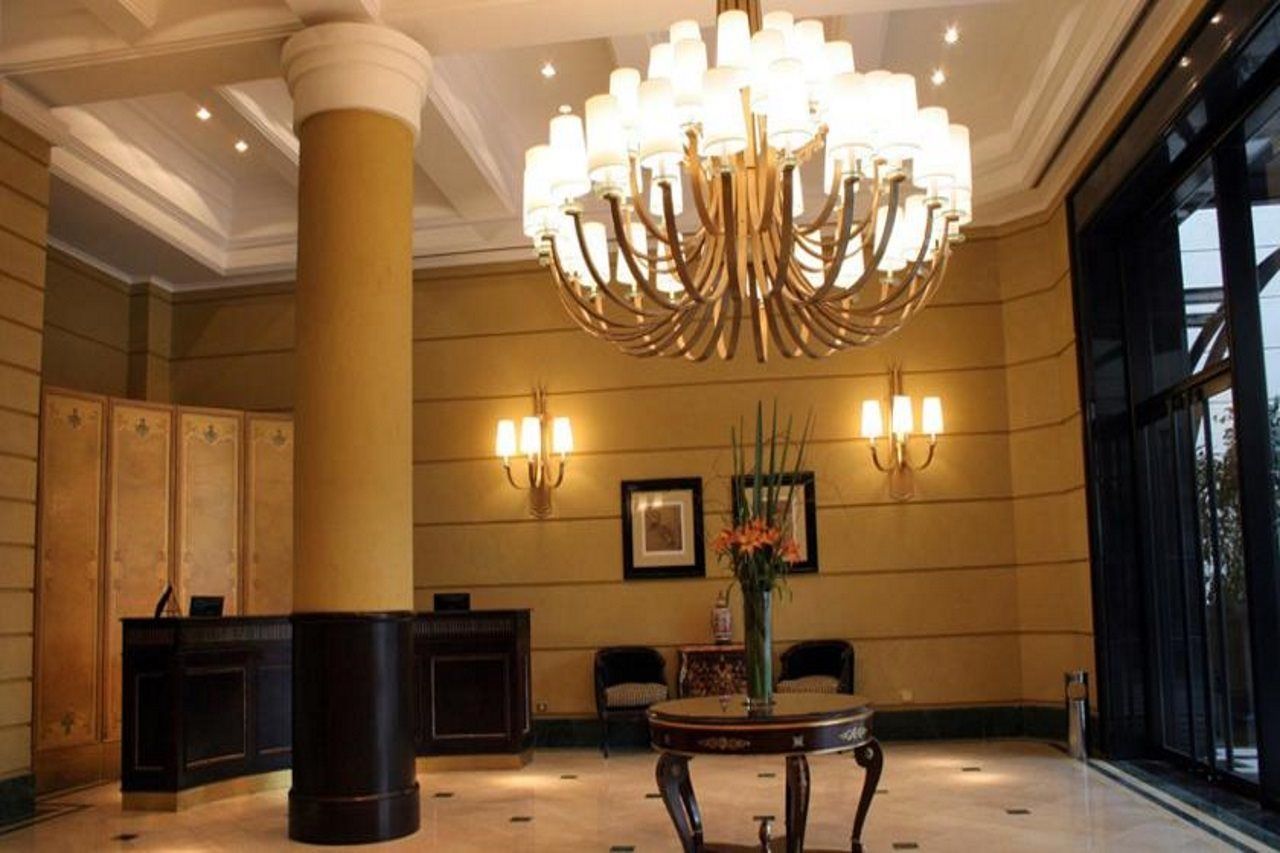 Amerian Executive Mendoza Hotel Exterior photo